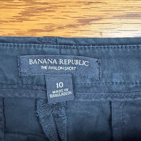 *BANANA REPUBLIC* Black The Avalon Short Size 10 - Picture 3 of 4